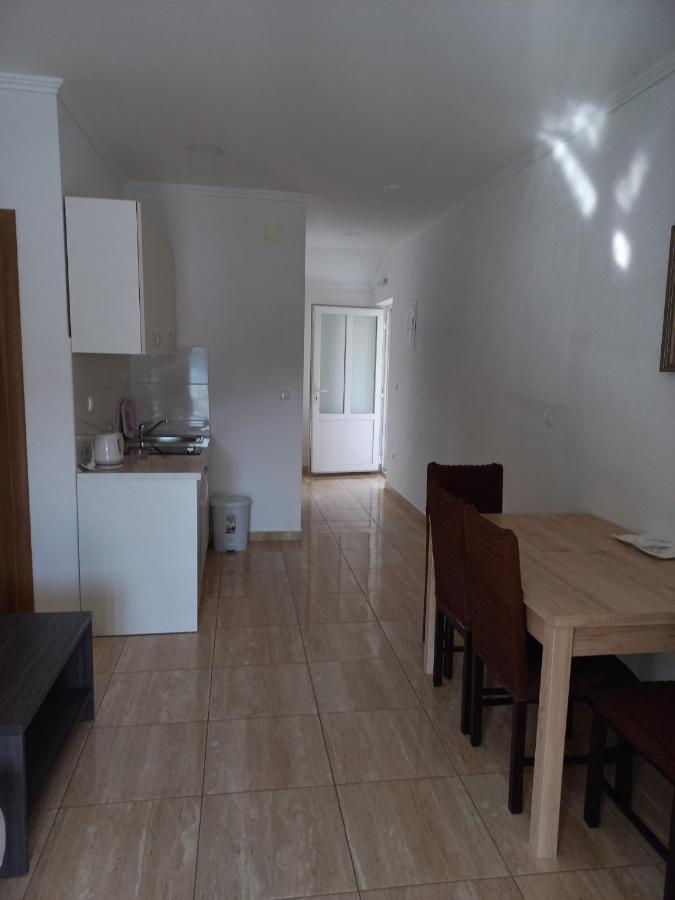 Apartmani Jopi เนอุม ภายนอก รูปภาพ