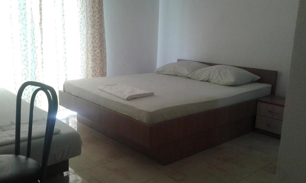 Apartmani Jopi เนอุม ภายนอก รูปภาพ